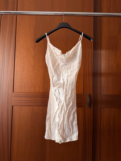 Bershka White Silk Dress — pre-loved on Thrifted.mt