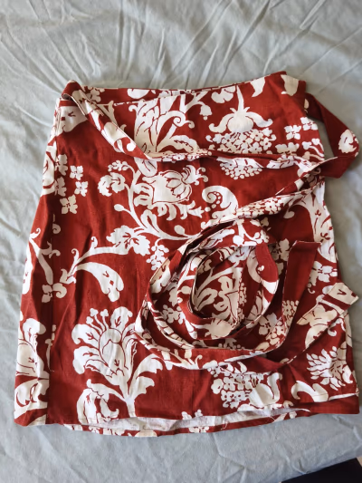Calliope Red Floral Wrap Skirt by Calliope — pre-loved on Thrifted.mt