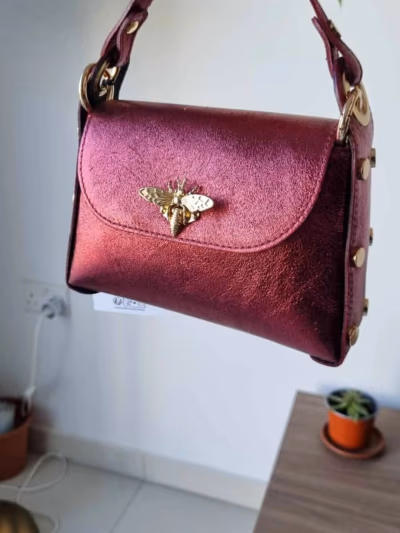 Bolso de piel — pre-loved on Thrifted.mt