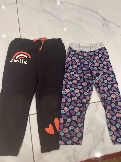 Girls patterned casual trousers — pre-loved on Thrifted.mt
