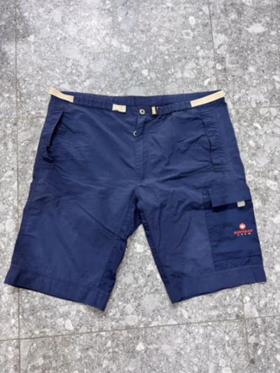 Murphy & Nye crew shorts by Murphy & Nye — pre-loved on Thrifted.mt