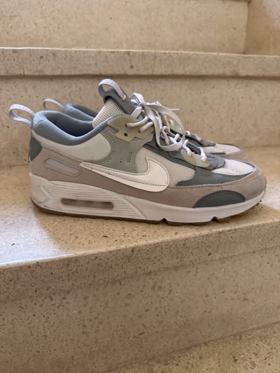 Nike Air Max Sneakers by Nike — pre-loved on Thrifted.mt