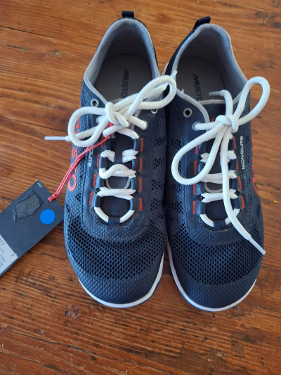 Musto Monolite Lightweight Deck Shoes by MUSTO — pre-loved on Thrifted.mt
