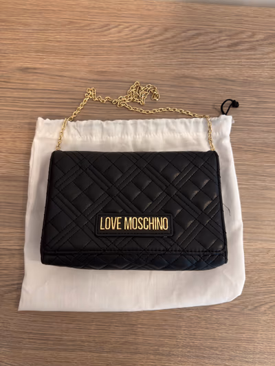 Love Moschino quilted chain bag by Love Moschino — pre-loved on Thrifted.mt