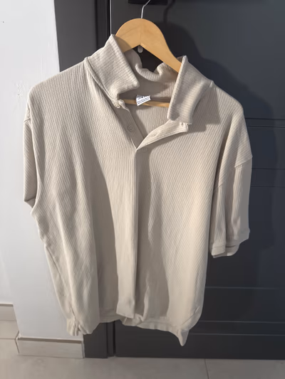 Beige Ribbed Polo Top by Zara — pre-loved on Thrifted.mt