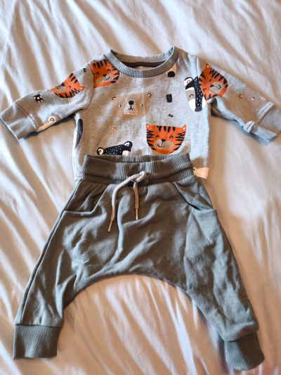 Baby animal print outfit set by Next — pre-loved on Thrifted.mt