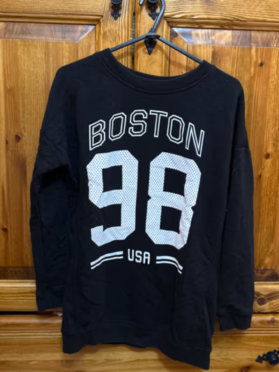 New Look Boston sweater by New Look — pre-loved on Thrifted.mt