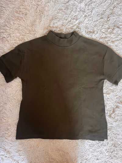 Dark green mock neck top ZARA S by Zara — pre-loved on Thrifted.mt