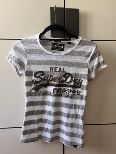 Superdry striped graphic logo t-shirt by Superdry — pre-loved on Thrifted.mt