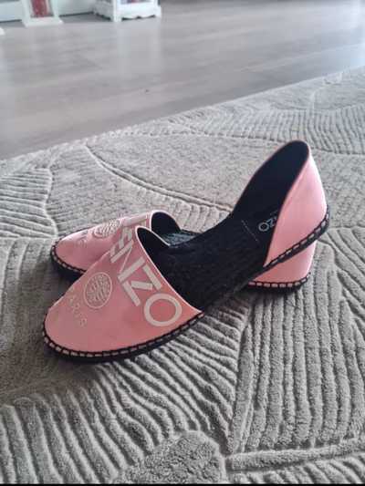 Kenzo Paris Pink Espadrille Shoes by Kenzo — pre-loved on Thrifted.mt