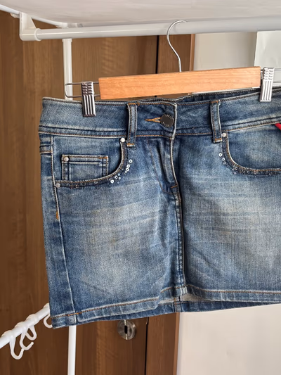 Denim sequin mini skirt by Tally Weijl — pre-loved on Thrifted.mt