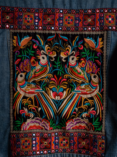 Embroidered blue denim jacket — pre-loved on Thrifted.mt