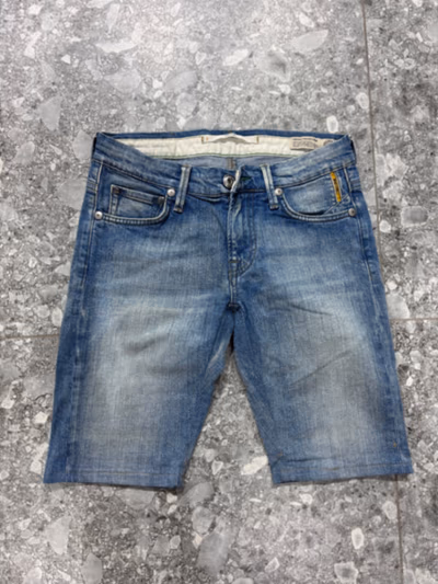 Meltin'Pot Denim Jean Shorts by Meltin'Pot — pre-loved on Thrifted.mt