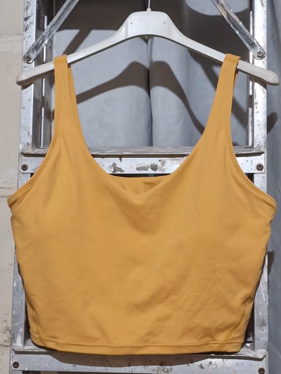 Top corto giallo senape — pre-loved on Thrifted.mt