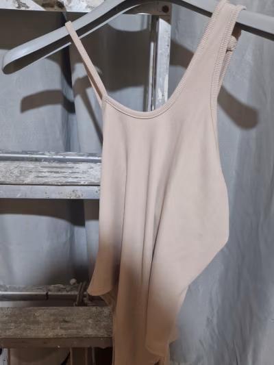Body a costine con scollo rotondo by SHEIN — pre-loved on Thrifted.mt