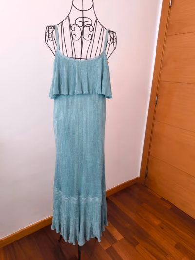 Sparkly pleated midi dress by Zara — pre-loved on Thrifted.mt