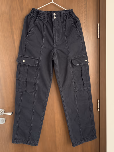 Pantalones cargo de Vans by Vans — pre-loved on Thrifted.mt