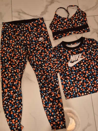 Nike Floral Print Activewear Set by Nike — pre-loved on Thrifted.mt