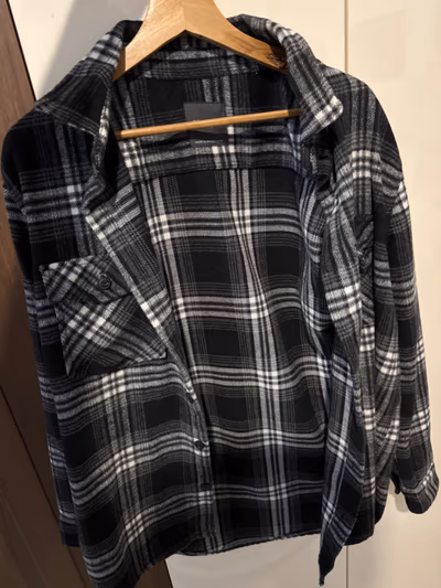 Flannel  by Primark — pre-loved on Thrifted.mt