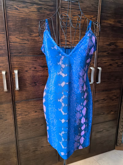 Snake print cami bodycon dress — pre-loved on Thrifted.mt