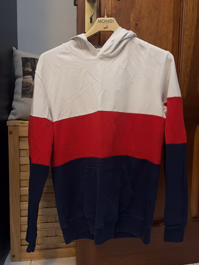 Zuiki colour-block cotton hoodie by Zuiki — pre-loved on Thrifted.mt
