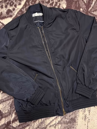 Stylish Black Bomber Jacket by H&M — pre-loved on Thrifted.mt