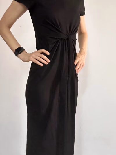 Black knot front midi dress - Springfield by Springfield — pre-loved on Thrifted.mt