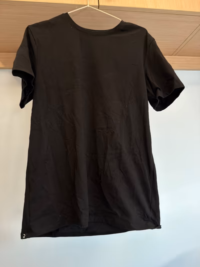 Classic Black Crew Neck T-Shirt by Decathlon — pre-loved on Thrifted.mt
