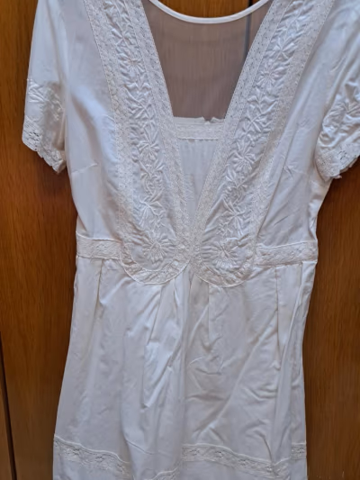 Forever21 White Embroidered Lace Detail Dress — pre-loved on Thrifted.mt