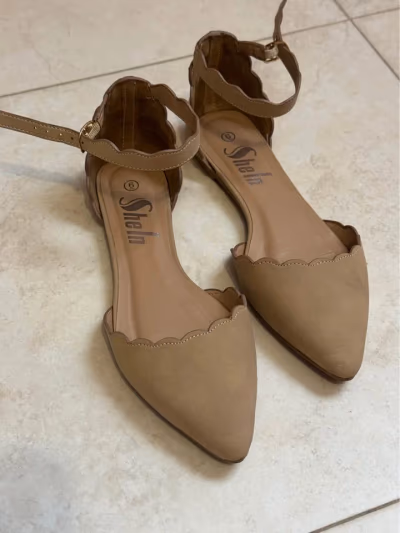 Beige Scalloped Ankle Strap Flats by SHEIN — pre-loved on Thrifted.mt