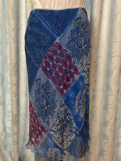 Jonathan Martin Studio Skirt Y2K by Jonathan Martin studio — pre-loved on Thrifted.mt