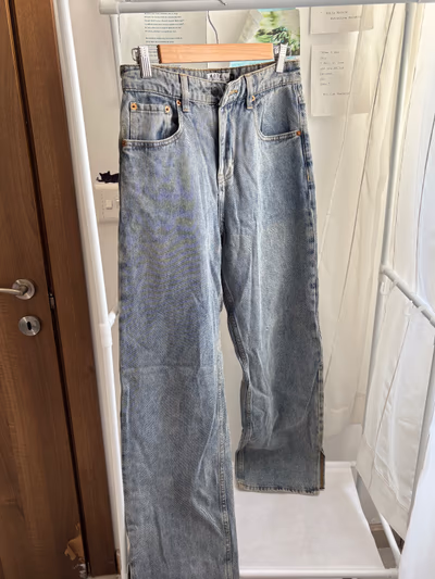 Motel Denim Straight Leg Jeans by Motel — pre-loved on Thrifted.mt