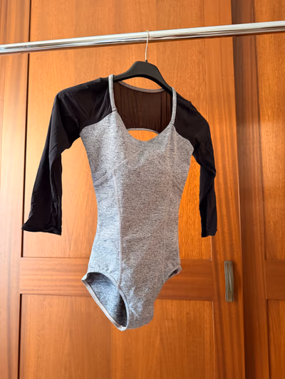 Dancewear Black-Grey Leotard — pre-loved on Thrifted.mt