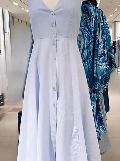 Vestido azul claro con escote halter de Zara (XS) by Zara — pre-loved on Thrifted.mt