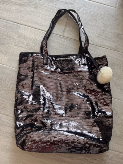 Victoria’s Secret Sequin Tote bag by Victoria's Secret — pre-loved on Thrifted.mt