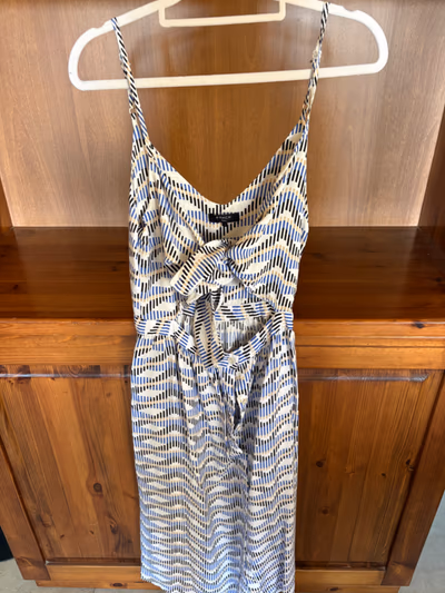 Fruch Paris patterned midi dress by Fruch — pre-loved on Thrifted.mt