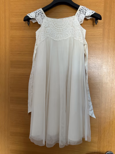 Monsoon Cream Lace Tulle Dress by Monsoon — pre-loved on Thrifted.mt