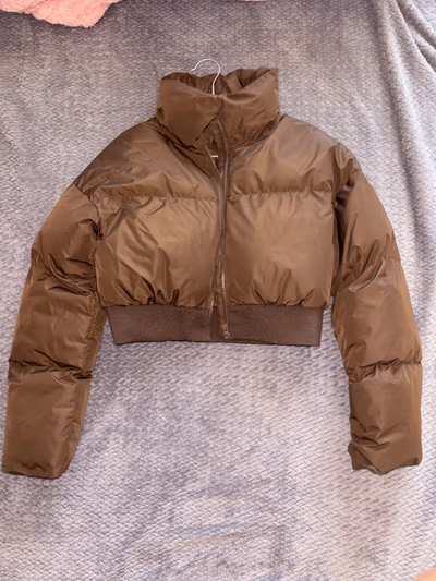 Brown Cropped Puffer Jacket — pre-loved on Thrifted.mt