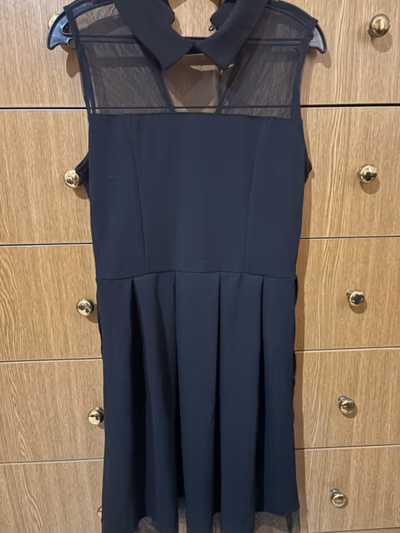 Black Mesh Back Tie Dress — pre-loved on Thrifted.mt