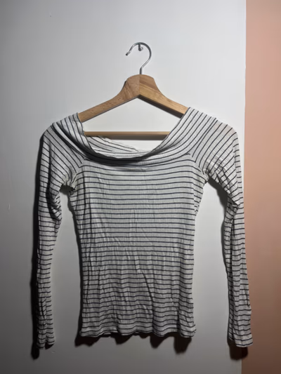 Striped Off the Shoulder Top by Miss Selfridge — pre-loved on Thrifted.mt