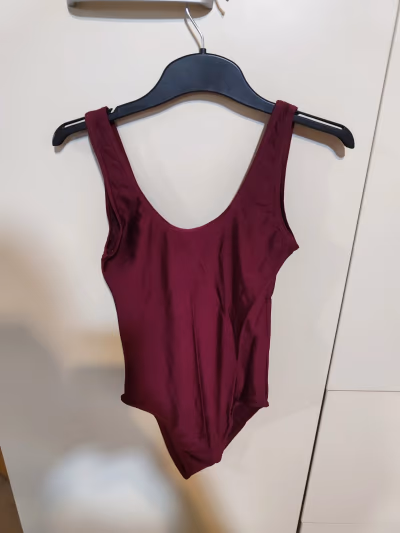 Burgundy jazz leotard — pre-loved on Thrifted.mt