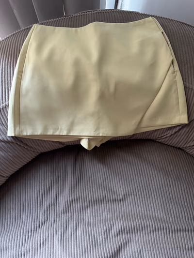 Shein Pastel Yellow Wrap Skort - Size S / High Waist by SHEIN — pre-loved on Thrifted.mt
