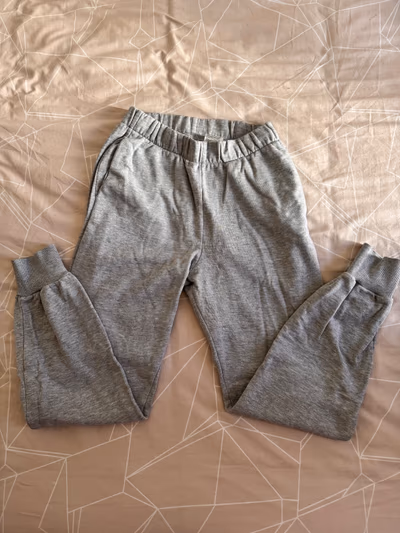 H&M grey cotton joggers by H&M — pre-loved on Thrifted.mt