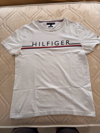 Tommy Hilfiger Logo White T-shirt by Tommy Hilfiger — pre-loved on Thrifted.mt