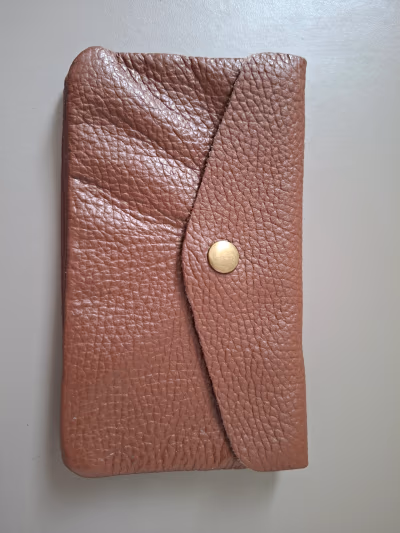 Leather brown purse — pre-loved on Thrifted.mt