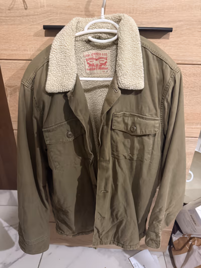 Levi's Sherpa Lined Jacket by Levi — pre-loved on Thrifted.mt