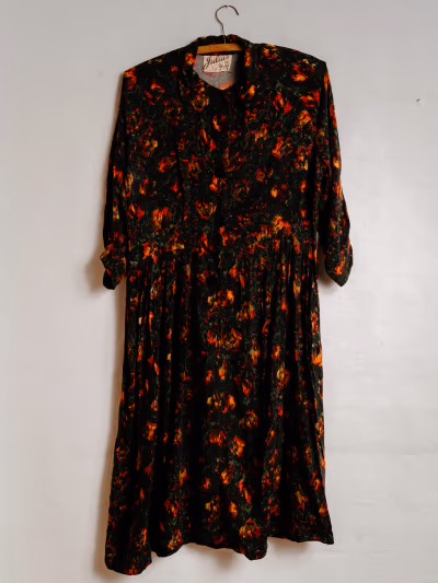 1950s Vintage Dress (NEEDS LOVE) by Julius — pre-loved on Thrifted.mt