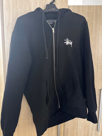 Stüssy Black Zip-Up Hoodie by Stüssy — pre-loved on Thrifted.mt