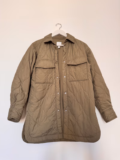 H&M Quilted Olive Jacket by H&M — pre-loved on Thrifted.mt
