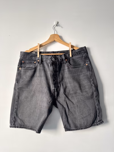 Levi's 501 Dark Grey Denim Shorts by Levi's — pre-loved on Thrifted.mt